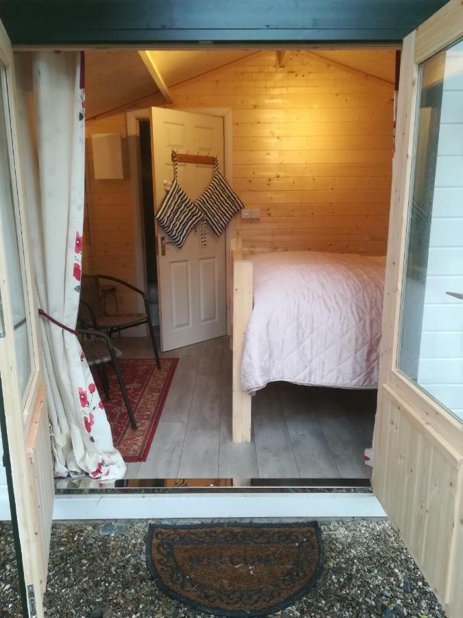 Dunmore Gardens Log Cabins Carrigans  Extérieur photo
